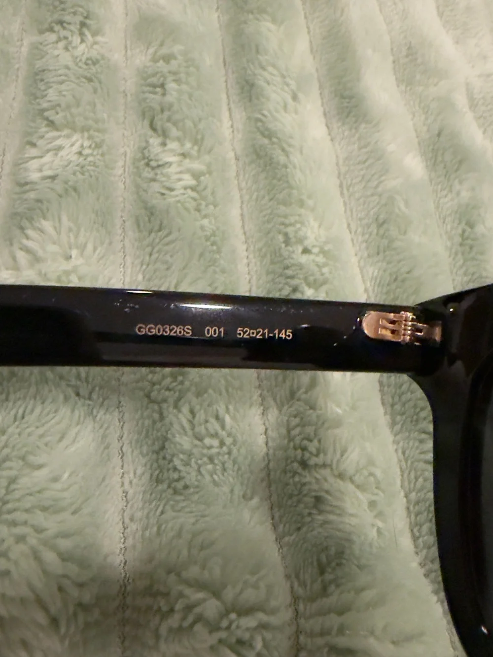 Gucci Black Square Oversized Sunglasses with Dark Lenses GG0326S 001 EUC